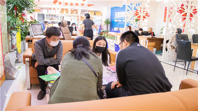 5?1嗨學(xué)季｜四川新華五一試學(xué)體驗營火爆開營！