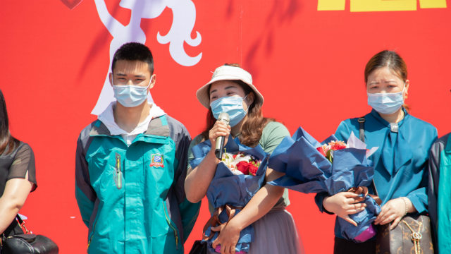 母親節(jié)：人生的舞臺(tái)上，母愛(ài)從不缺席