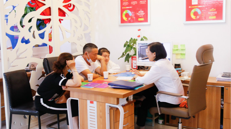 好學(xué)校成就好未來，四川新華火熱招生中……