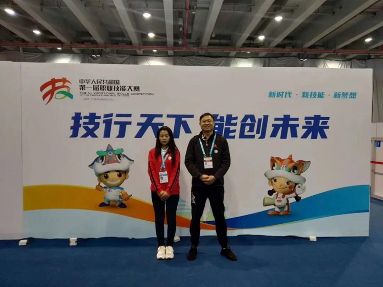 國賽直擊！新華學(xué)子實(shí)力出征，強(qiáng)技能、真水平！