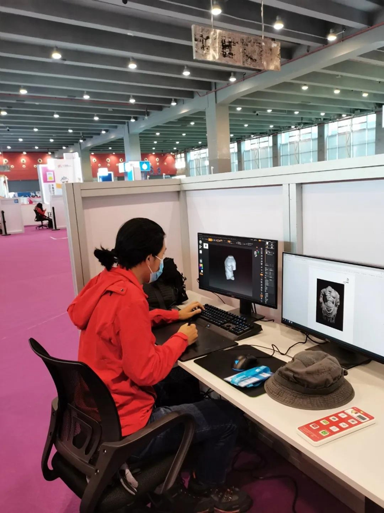 國賽直擊！新華學(xué)子實(shí)力出征，強(qiáng)技能、真水平！