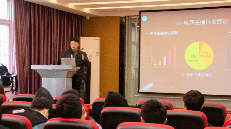 肩負(fù)職教強(qiáng)國(guó)重任，新華電腦學(xué)校升級(jí)“五項(xiàng)能力”培養(yǎng)互聯(lián)網(wǎng)高技能人才