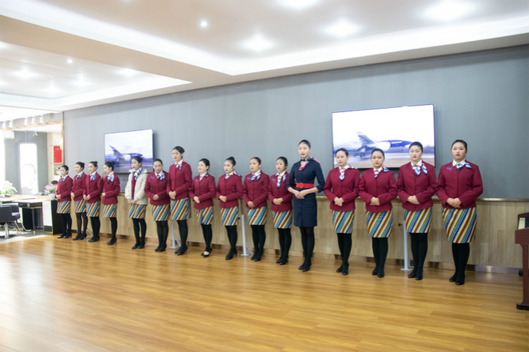 “神鳥”起飛了！成都天府國際機(jī)場試飛四川新華迎來高光時刻！