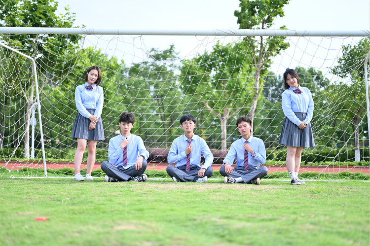 初高中畢業(yè)，應(yīng)該學(xué)什么？去哪里學(xué)？