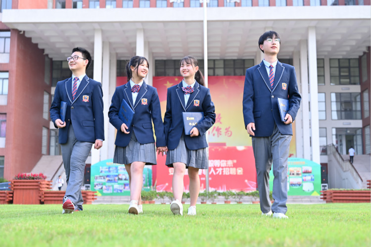 兩會(huì)速遞 | 暖心，讓每個(gè)孩子都有人生出彩的機(jī)會(huì)！