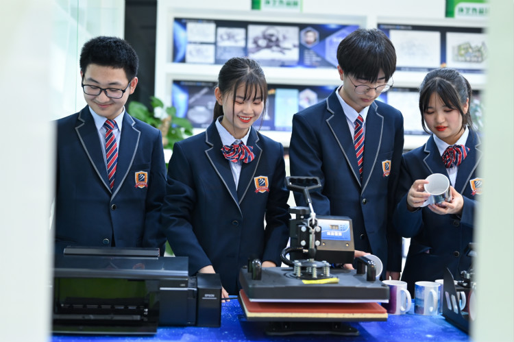 兩會(huì)速遞 | 暖心，讓每個(gè)孩子都有人生出彩的機(jī)會(huì)！