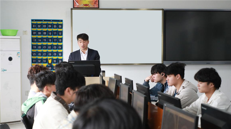 這個動漫火了！揭秘《新華小趣事》創(chuàng)作團隊背后的故事！