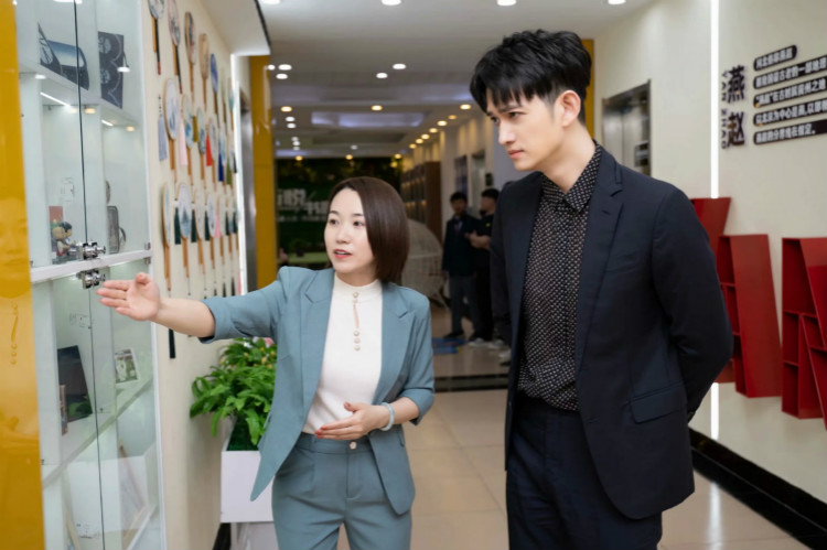 馬可來新華重拾校園生活，青春“競”是精彩！