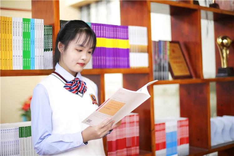 媒體關(guān)注：職業(yè)教育聚焦“真本事” 新華引路學子“好前程”