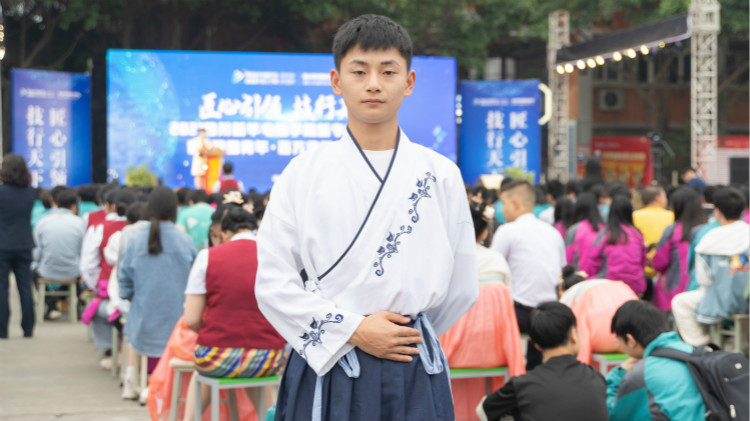 燃！為夢想加冕！奔跑吧新青年！