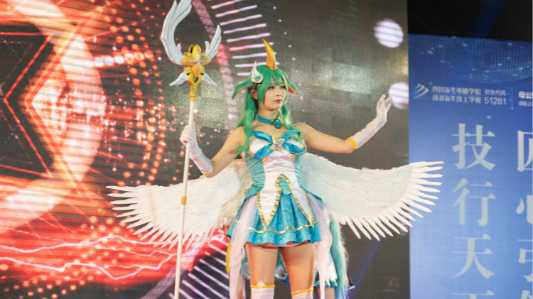 追風(fēng)少年，新華有夢(mèng)，讓青春不負(fù)好時(shí)光！