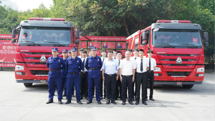 消防演練走進(jìn)四川新華，筑牢安全防火墻
