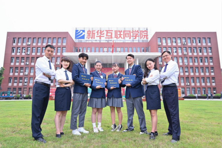 2021老師來了！時(shí)間已定，5位互聯(lián)網(wǎng)大咖導(dǎo)師與你0距離！