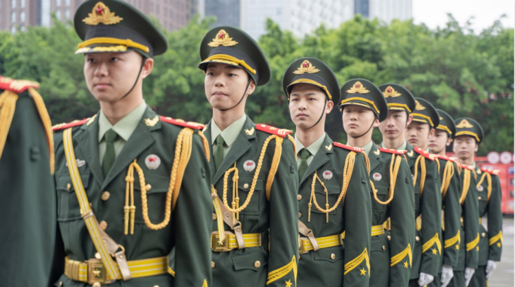 熱烈祝賀四川新華與綿陽飛行職業(yè)學院正式簽約，開啟國防教育新局面！