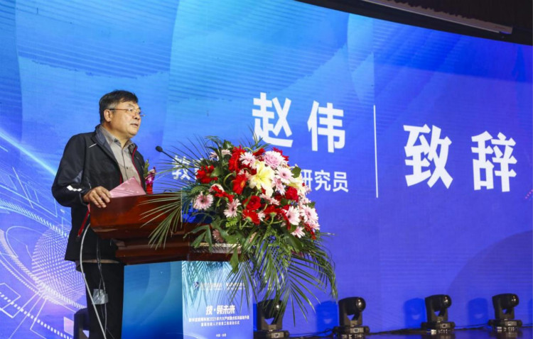 教育部職教所研究員趙偉蒞臨新華電腦教育講學(xué)