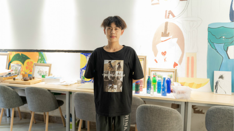 劉鑫毅：這里有不一樣的課堂，不一樣的校園環(huán)境