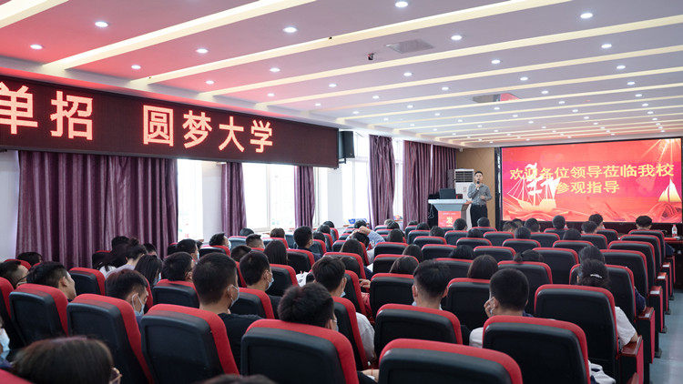 初中分流提前擇校，選擇新華實現(xiàn)彎道超車！