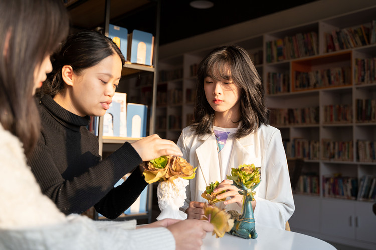 勇做走在時代前列的奮進(jìn)者—新華少年 志在千秋