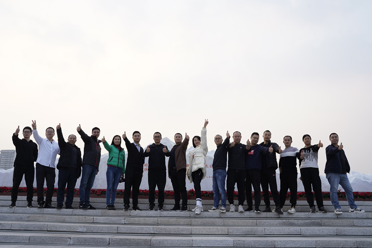 2021四川新華冬季大練兵圓滿舉行，開啟2022新征程！