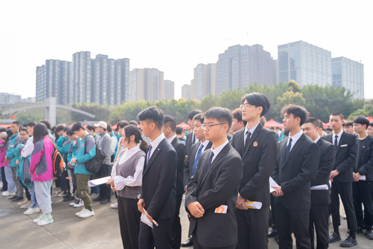 國務(wù)院：職業(yè)本科與普通本科學(xué)位證書具有同樣效力！