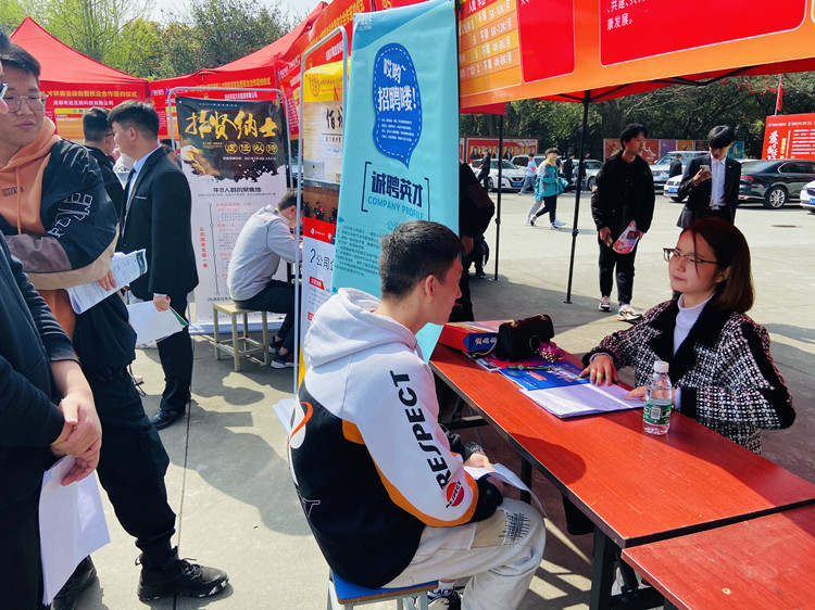 國務(wù)院：職業(yè)本科與普通本科學(xué)位證書具有同樣效力！