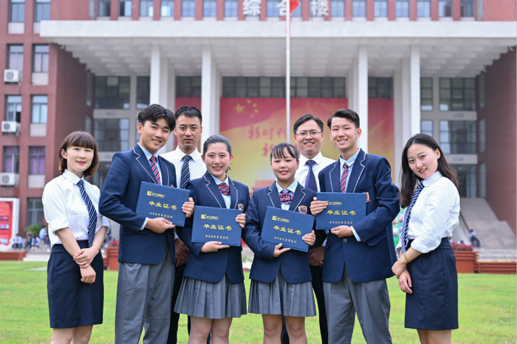 年底想學技術(shù)，為什么要選新華？