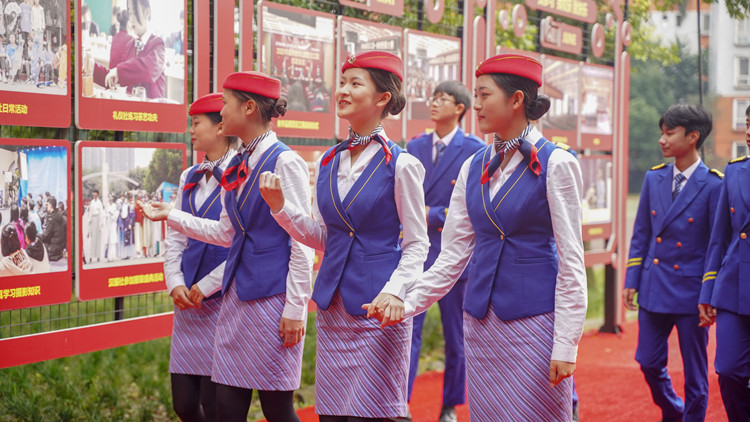 技能型社會建設(shè)背景下1+X證書制度推進價值、問題及策略