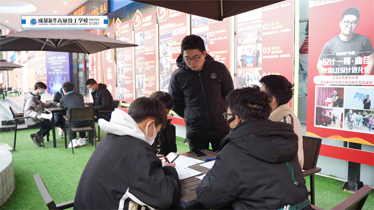 2022春季畢業(yè)生專場(chǎng)招聘會(huì)如火如荼進(jìn)行中……