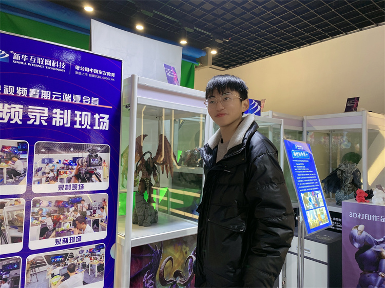 打工太辛苦擇校再讀，用技術與實力逆襲