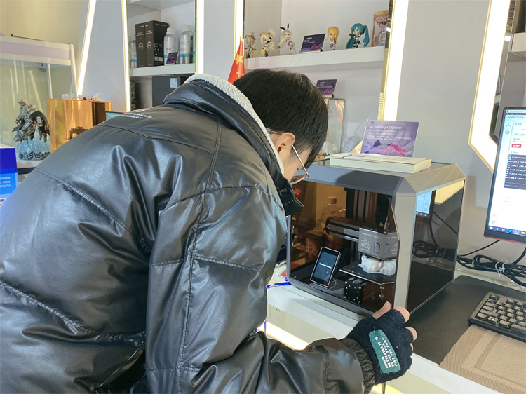 打工太辛苦擇校再讀，用技術與實力逆襲