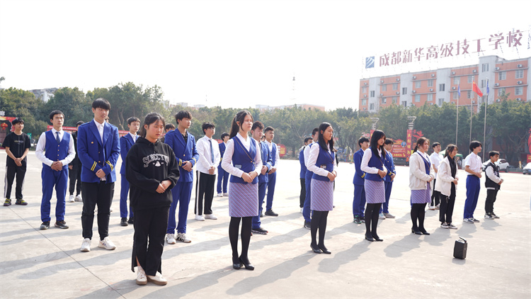 國防風(fēng)采！新華國防少年不怕練！