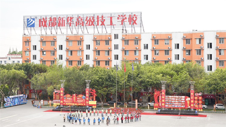 超然！新生軍訓(xùn)——團(tuán)隊(duì)訓(xùn)練賽