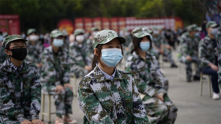 新起點(diǎn)再出發(fā)|成都新華高級技工學(xué)校升格揭牌儀式盛大啟幕！