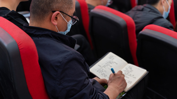 新華大講堂|加強(qiáng)師資力量建設(shè)，共建強(qiáng)校師資團(tuán)隊(duì)