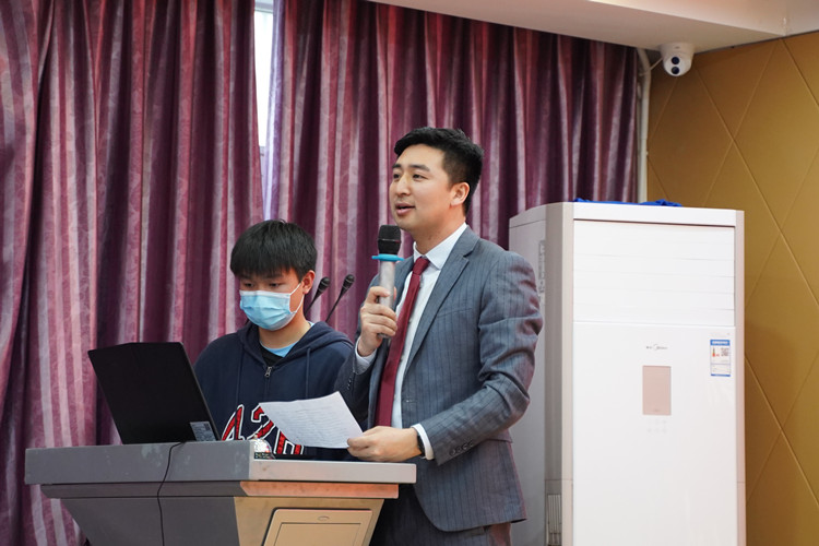 2022年春季畢業(yè)典禮暨優(yōu)秀畢業(yè)生表彰大會圓滿禮成