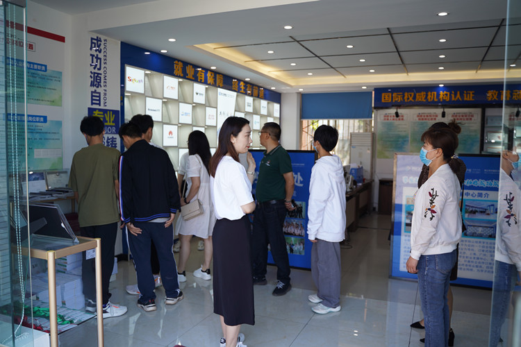 叮！你有一份升學(xué)干貨直播等待觀看~