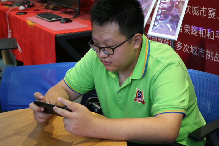 新生學(xué)子|登峰造極，德才并育