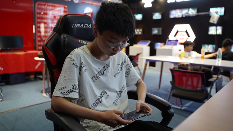 新生學(xué)子|不負(fù)青春，不負(fù)自我