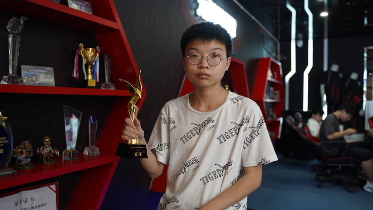 新生學(xué)子|不負(fù)青春，不負(fù)自我