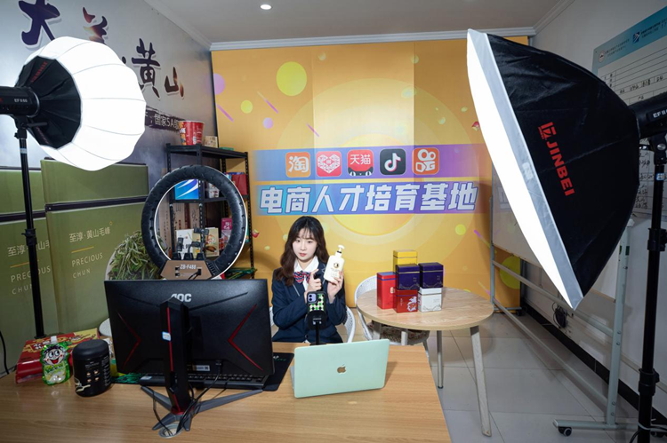 暴露年齡！這些新華老廣告詞里，有你的童年回憶！