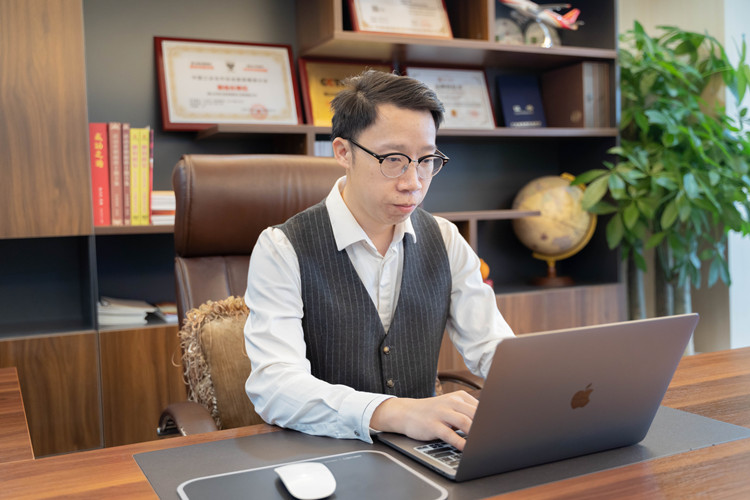 成功學(xué)子|不忘初心，九轉(zhuǎn)功成