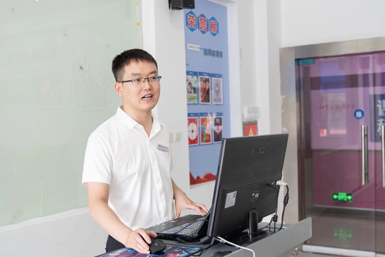 開學(xué)季，新華有話對你說......