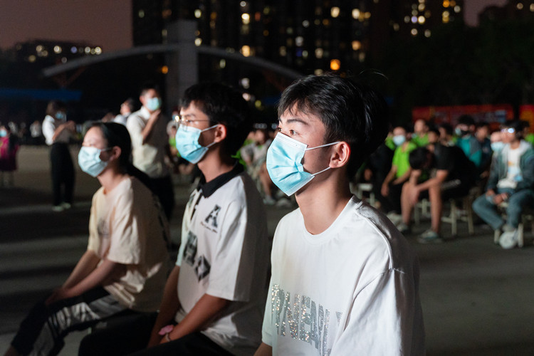 開學(xué)季，新華有話對你說......