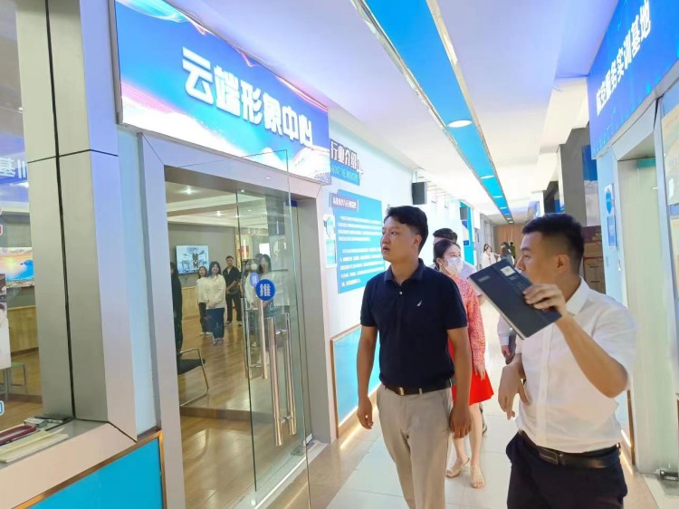 成都新華與新蔚航空開(kāi)展校企合作交流會(huì)圓滿(mǎn)舉行