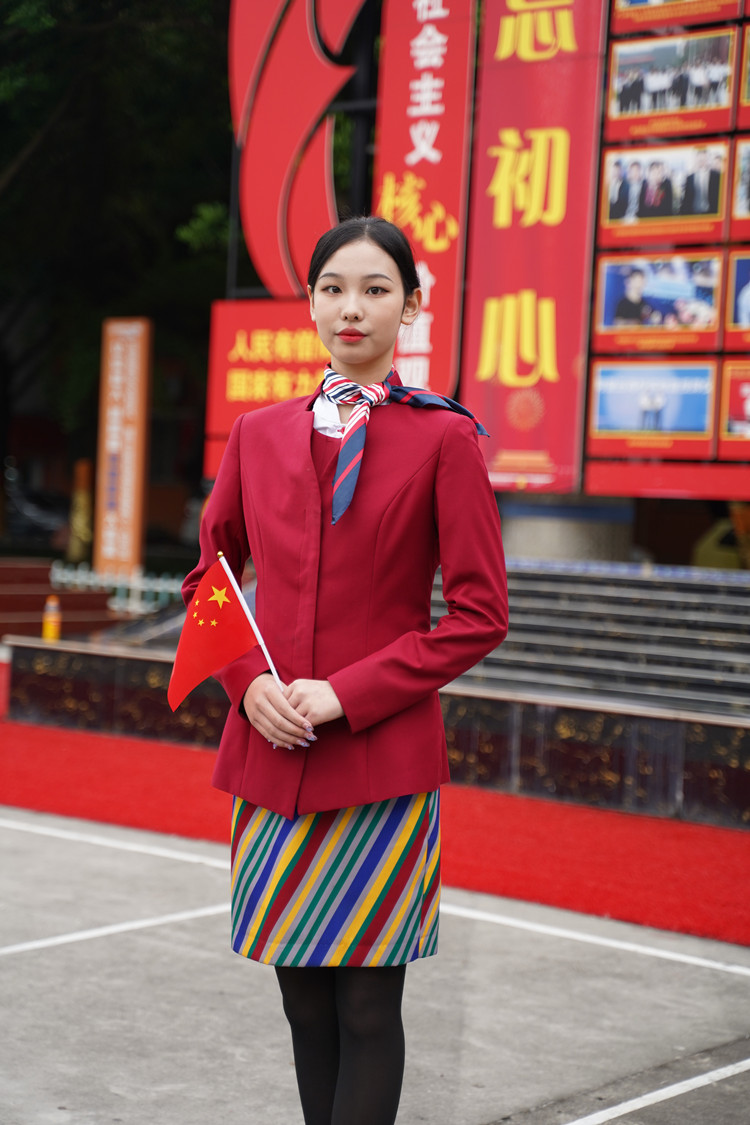 祖國頌！新華迎國慶，祝?！罢b”祖國