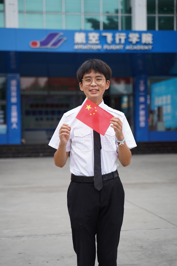 祖國頌！新華迎國慶，祝福“誦”祖國