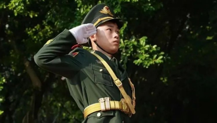 新華國旗護(hù)衛(wèi)隊|青春與國旗同在！