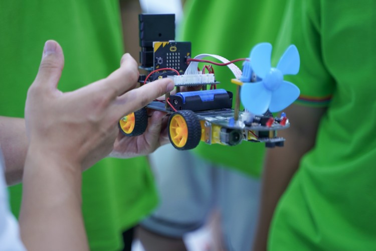 技術(shù)人才遍地走的時代，程序員這個身份有多值錢？