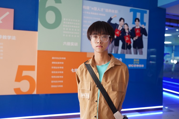 新生學(xué)子|再抉擇，跟隨父母重拾夢想！