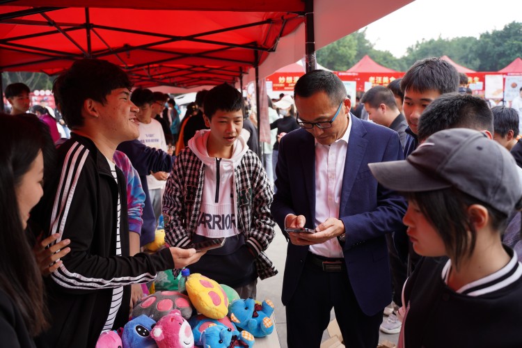 嗨翻全場！新華雙十一活動(dòng)火爆來襲 ！